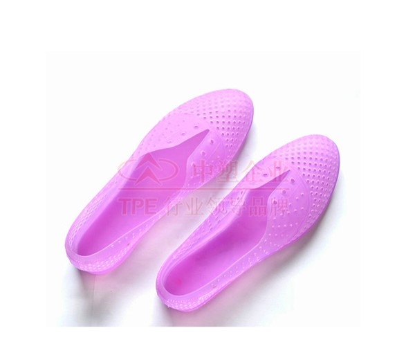 Kaip užkirsti kelią drėgmės absorbcijai TPE medžiagose? Kaip užkirsti kelią drėgmės absorbcijai TPE medžiagose?